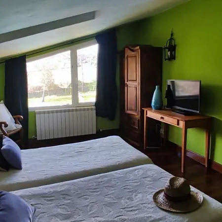 Usko X Vi0020 Szálloda *